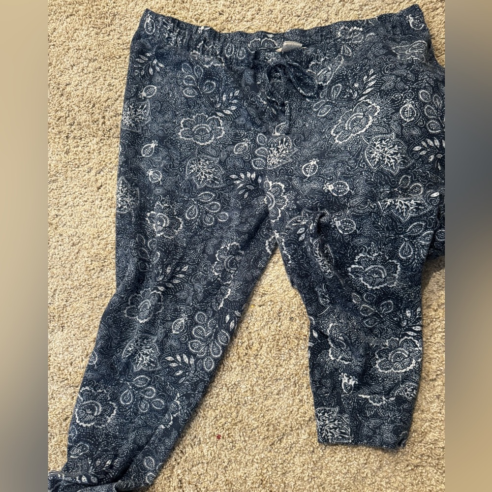 Lucky Print Lounge Bottoms
